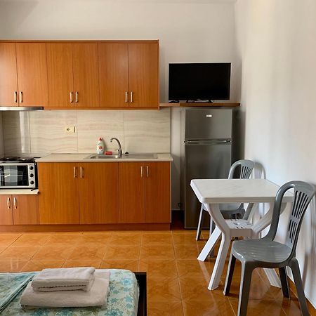 Vaso Apts Sarande Luaran gambar