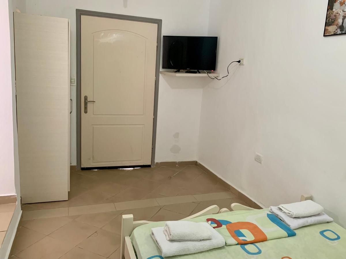 Vaso Apts Sarande Luaran gambar