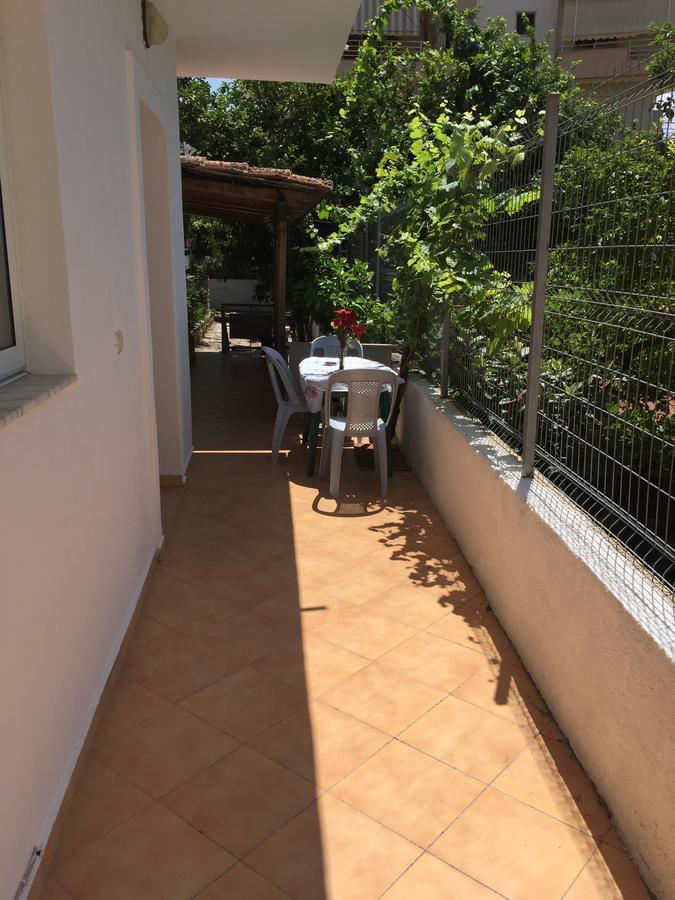 Vaso Apts Sarande Luaran gambar