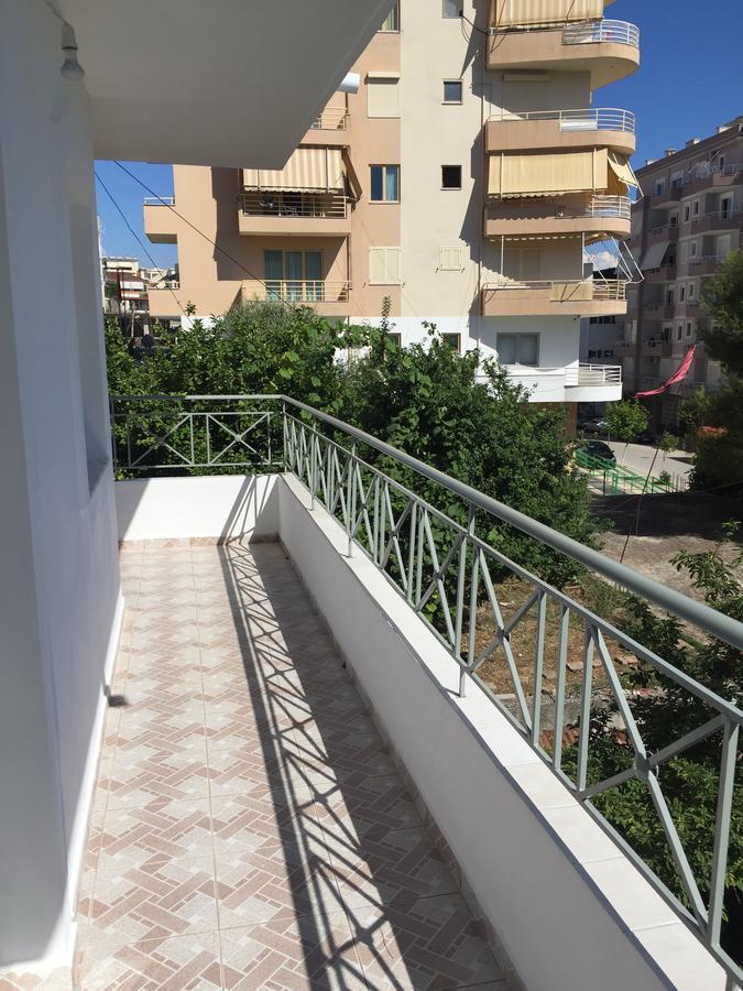 Vaso Apts Sarande Luaran gambar