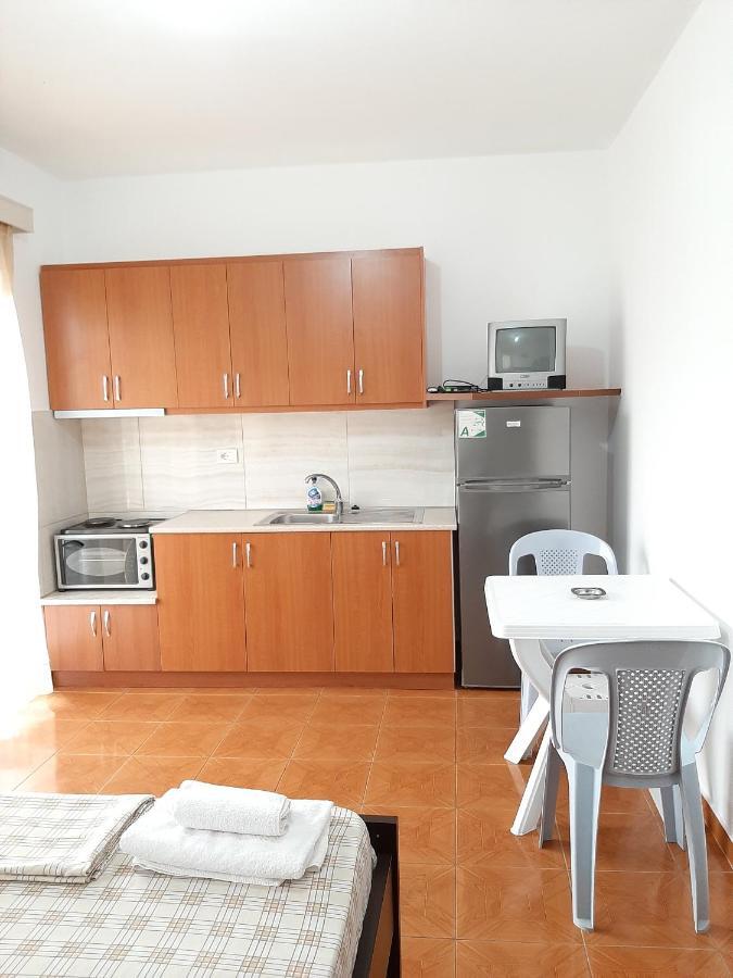 Vaso Apts Sarande Luaran gambar